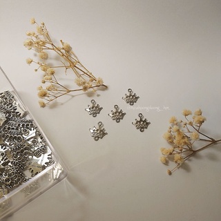 Nguyên liệu handmade charm làm phụ kiện trang sức vòng tay chân hình vương miệng nhiều kiểu