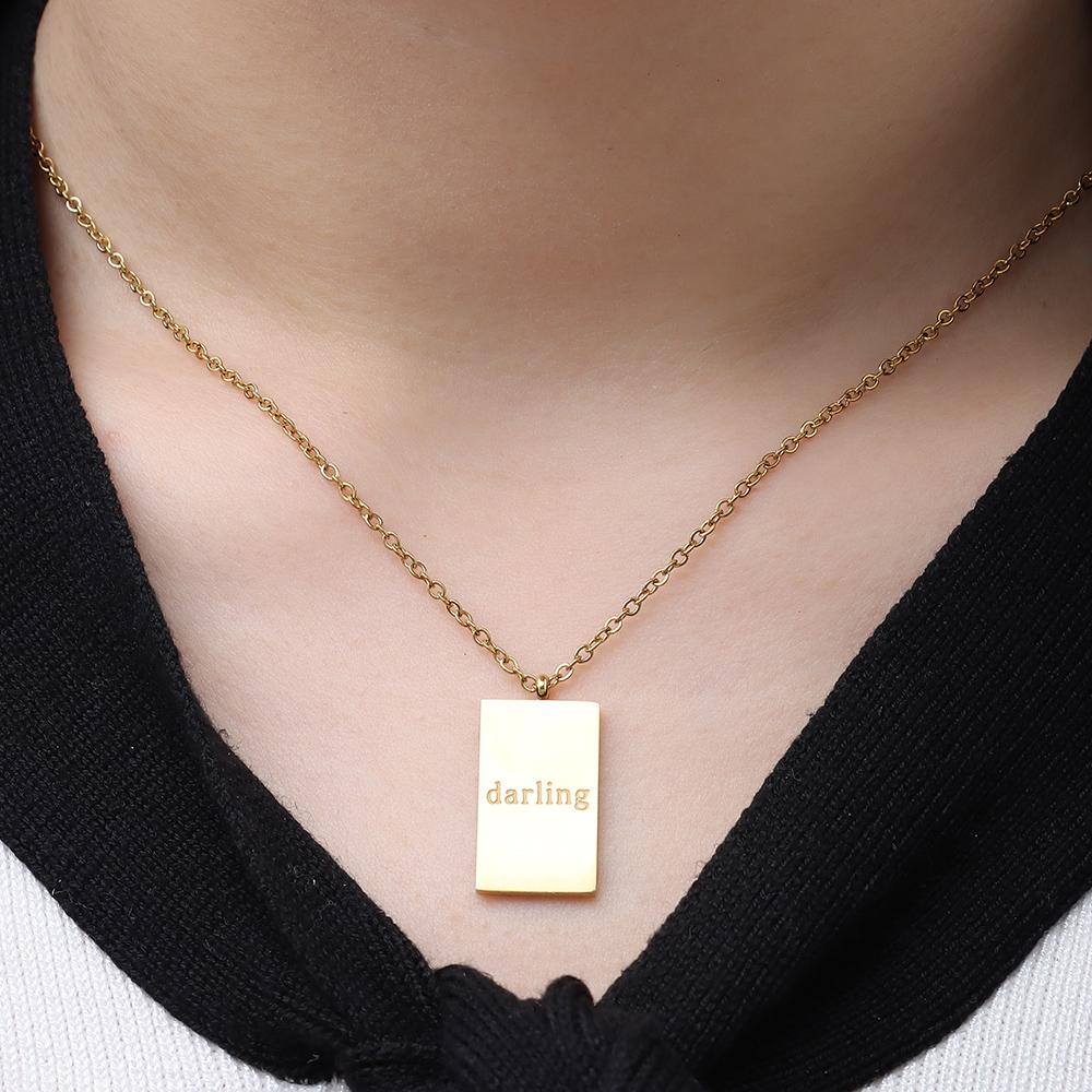 Vòng cổ Mặt Vuông Khắc Chữ 1 Thời Trang Mới Dùng Làm Quà Tặng Valentine