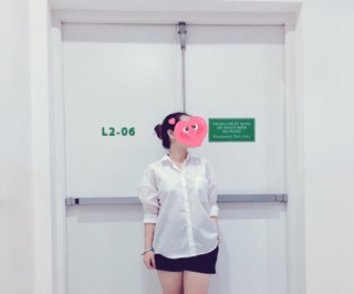 Sơ mi Oversize trắng 2 cổ.