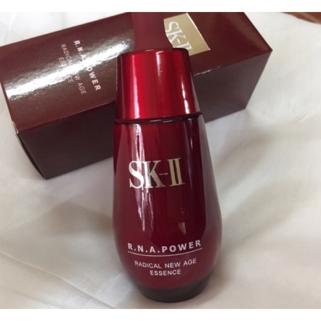 Serum Chống Lão Hóa SK-II R.N.A. Power Essence 50mL ( Hộp rách,Thân Xước Sát nhẹ,Nguyên SEAL)"Bán Thanh lý"