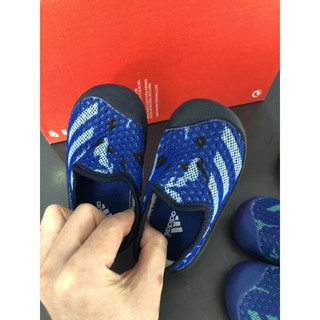 Giày slip on Adidas xuất xịn (có sz cho mẹ và bé)