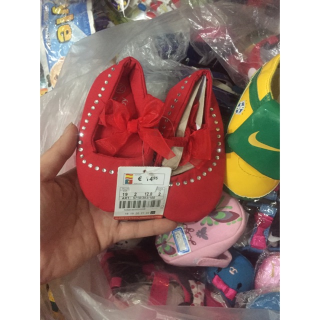 Giầy tập đi cho bé