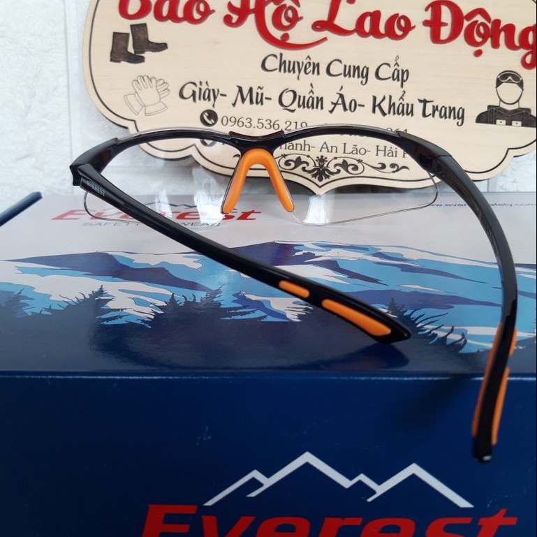 [Chính Hãng Everest] Kính Bảo Hộ Chống Bụi Chống Tia UV Chống Đọng Sương Chống Giọt Bắn Không Đau Nhức Mắt EV301 Trắng