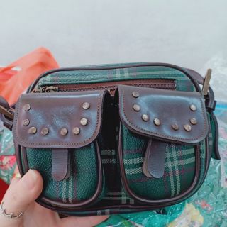Túi xách của chị Hà võ