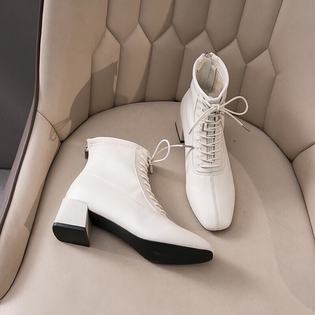 Boot da gót vuông buộc dây cá tính | BigBuy360 - bigbuy360.vn