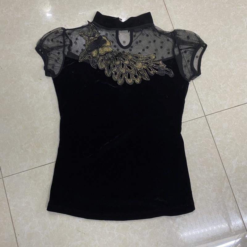 Áo nhung phối ren quảng châu size m