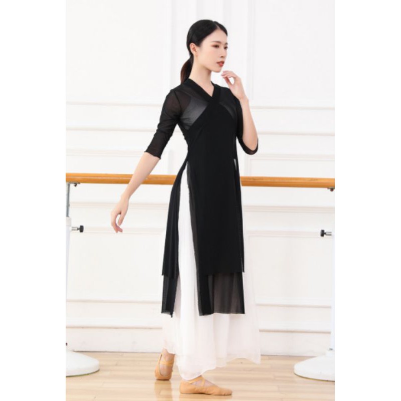 Áo cổ trang dáng dài xẻ