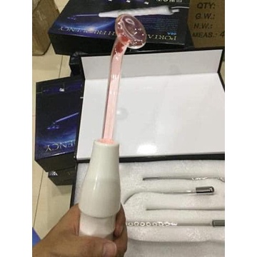 Máy điện tím sát khuẩn sau nặn mụn