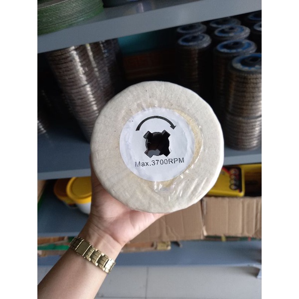 TRỤ NỈ TRẮNG LÔNG CỪU 4'x5'' ĐÁNH BÓNG