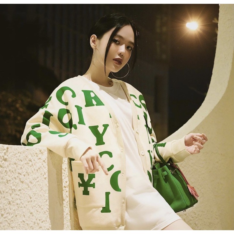Áo khoác cardigan chữ cái (về thêm hoạ tiết trái tim)