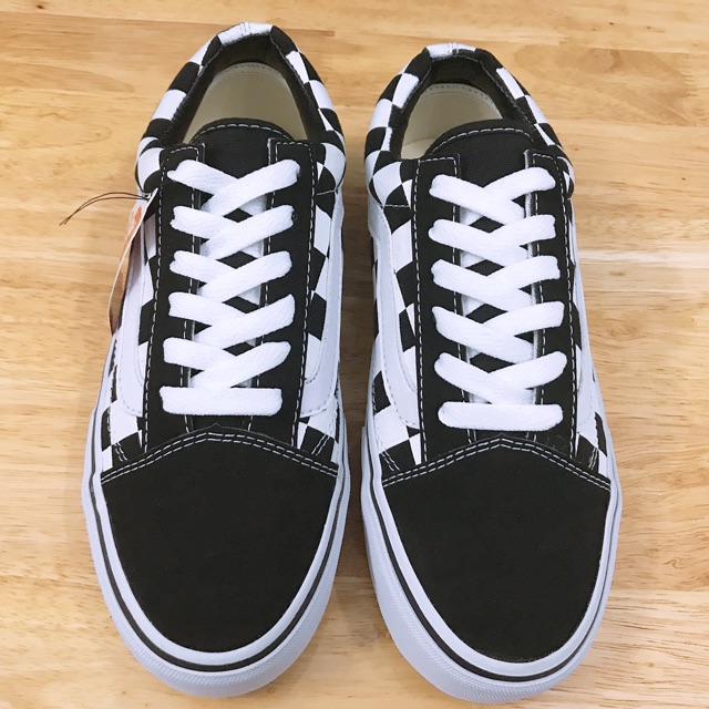[FULL HỘP + BILL  &amp; TẶNG THÊM 1 BỘ DÂY LỤA] Giày thể thao nam nữ V.old caro, tem gót đỏ, size 36-43.      .