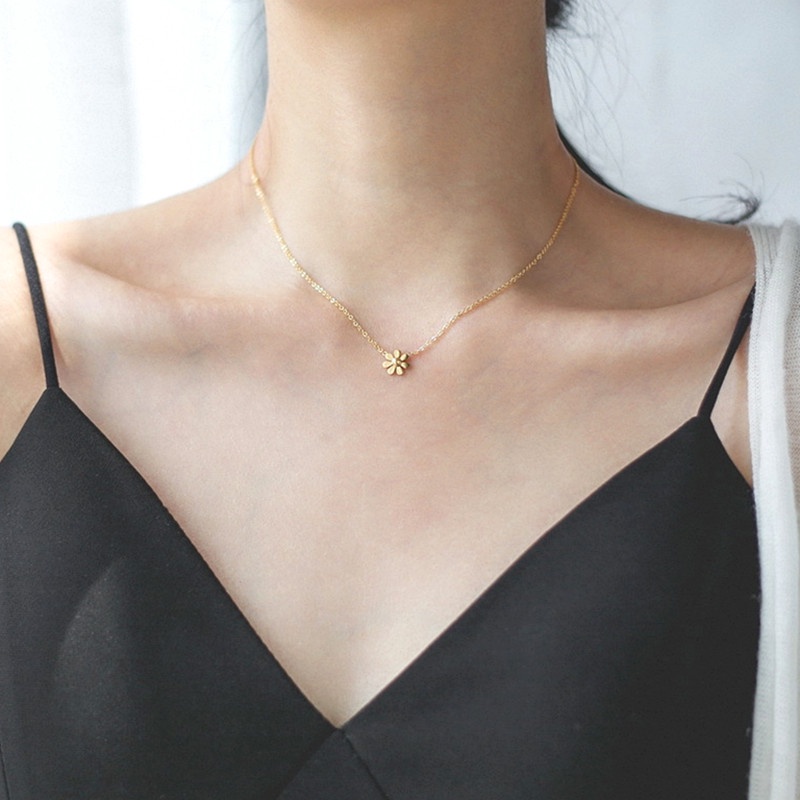 dây chuyền nữ Titan 18k vàng bằng thép không gỉ Vòng cổ nữ Hoa cúc Phụ kiện Hàn Quốc