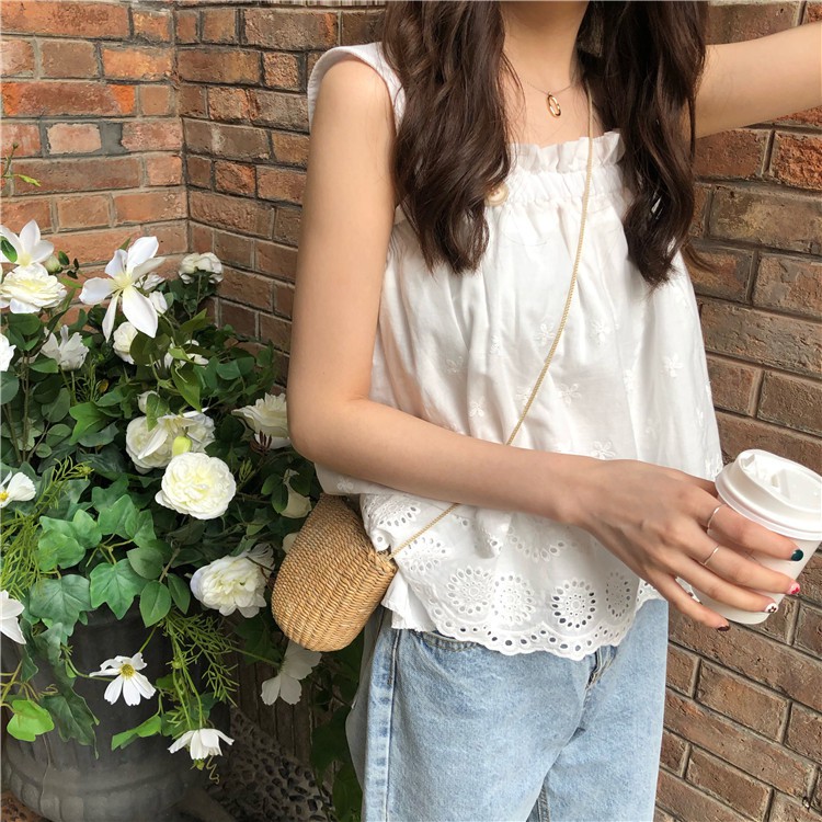 Áo hai dây bản to dáng xòe thêu hoa sling ren rỗng màu trắng của phụ nữ thiết kế mùa hè