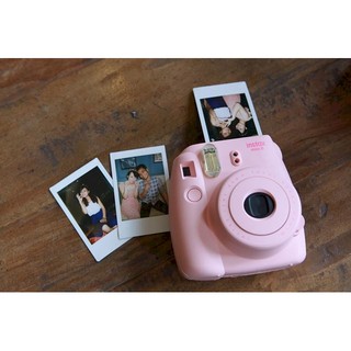 Máy ảnh Polaroid sành điệu