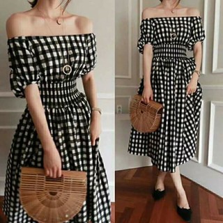 Đầm caro xòe , tay phồng, bẹt vai