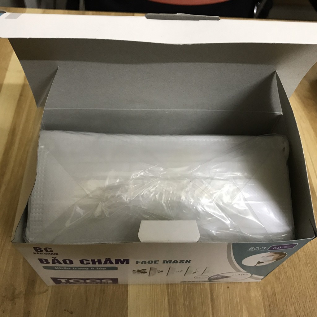 Khẩu trang y tế 4 lớp Bảo Châm hộp 50 chiếc