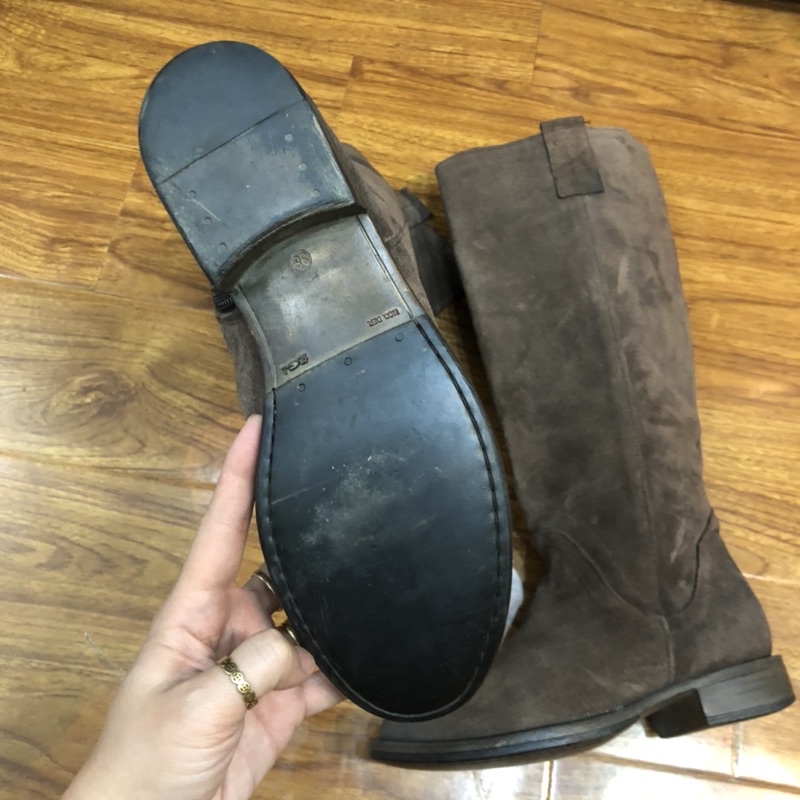 Bốt size 39