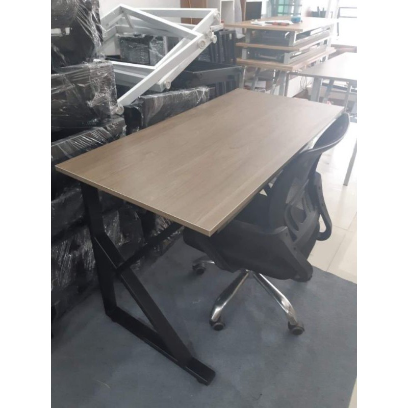 Bàn Học Chân Sắt Chữ K | BigBuy360 - bigbuy360.vn