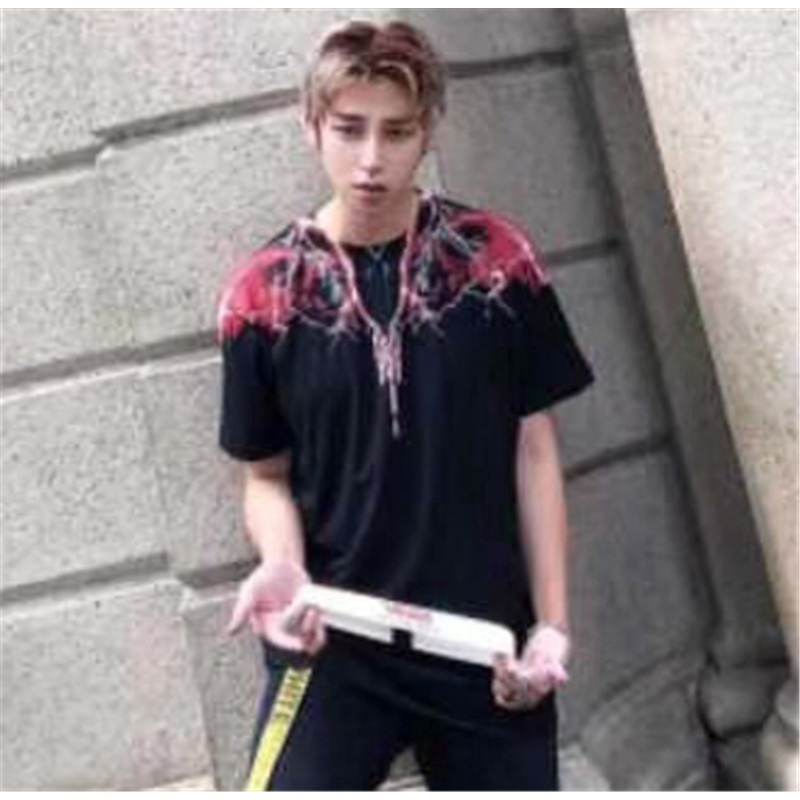 Áo Thun Cotton Tay Ngắn Cổ Tròn In Hình Đôi Cánh Màu Đen Phong Cách Thể Thao Unisex