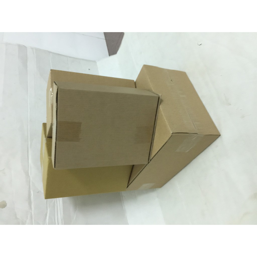 Hộp carton 24x18x18, số lượng: 30 hộp dùng đóng gói hàng