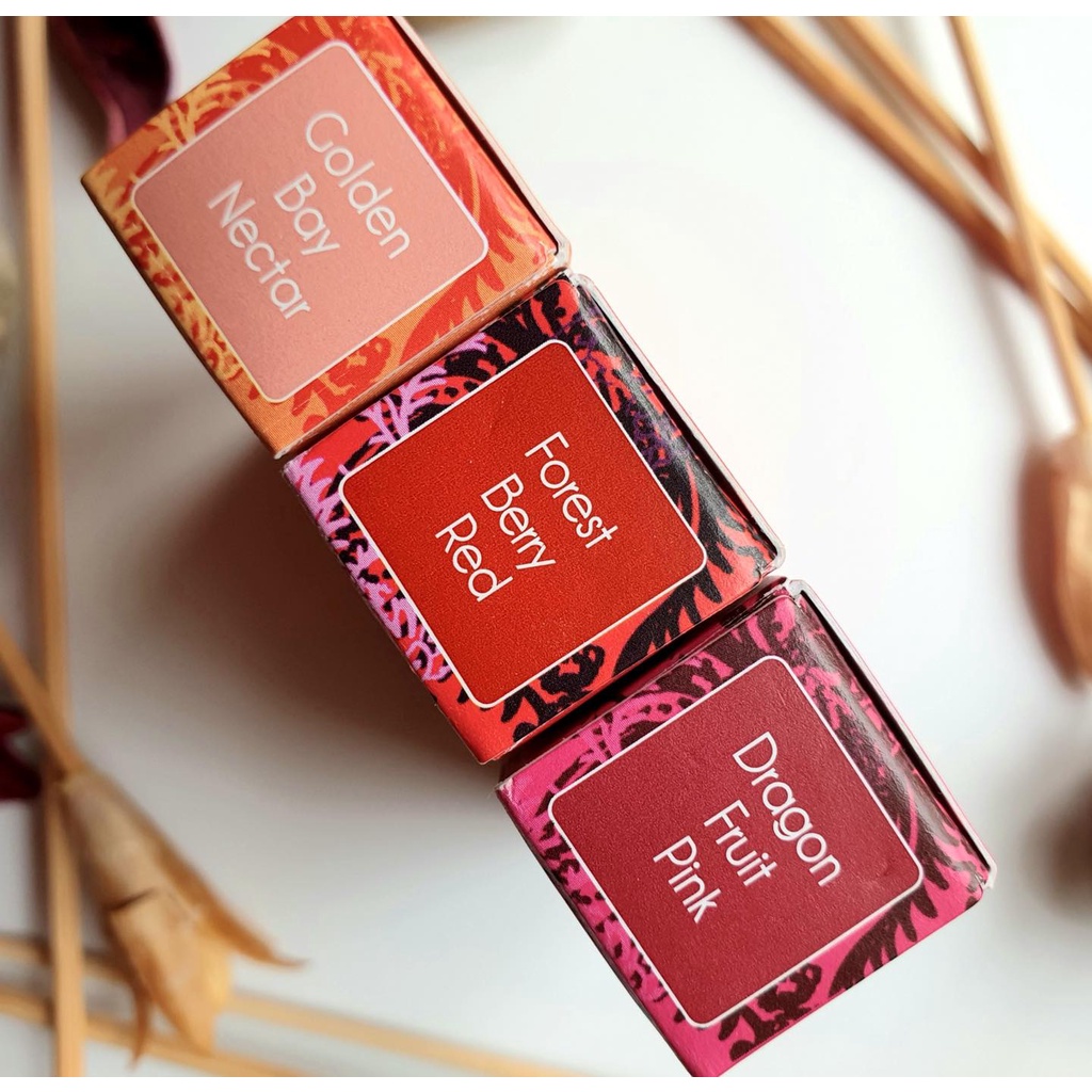 Son thiên nhiên Antipodes Moisture-Boost Natural Lipstick 4g