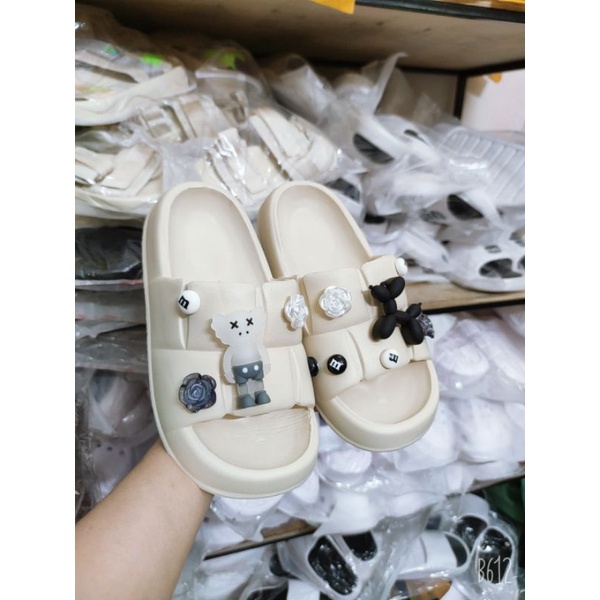 Dép lê nữ quai ngang đế đúc cao 3p thời trang unisex bánh mỳ TẶNG KÈM STICKER Brearbrick ngộ nghĩnh Hottrend 2022