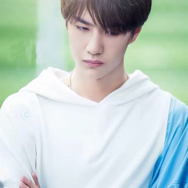 Áo nỉ hoodie xanh trắng có mũ mùa thu đông nam nữ unisex phong cách trong phim của Vương Nhất Bác-Wang Yibo