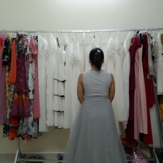 Đầm xòe đính hoa xinh xắn