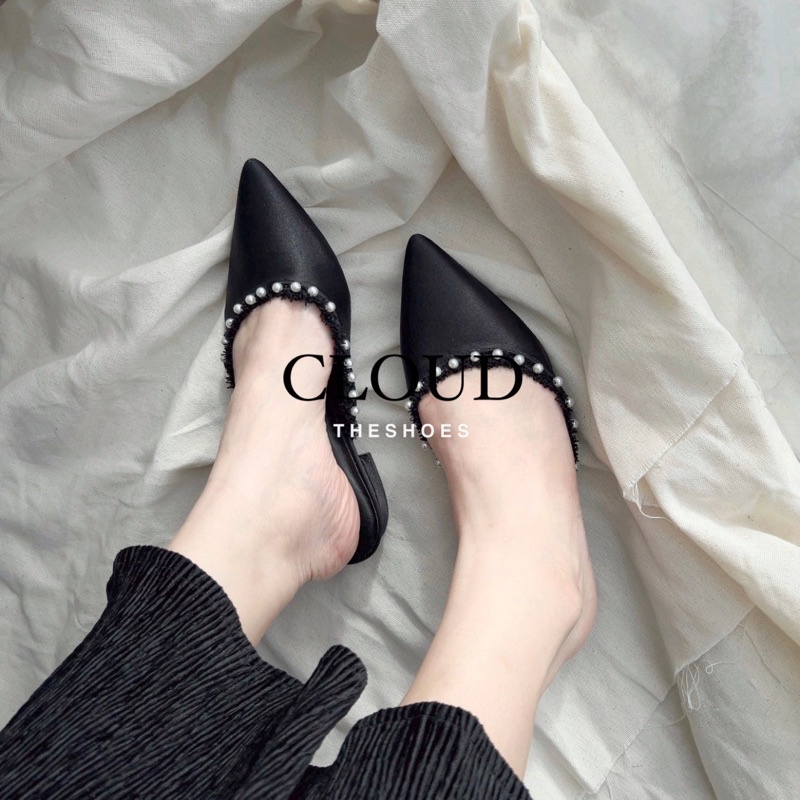 Gót bệt viền ngọc