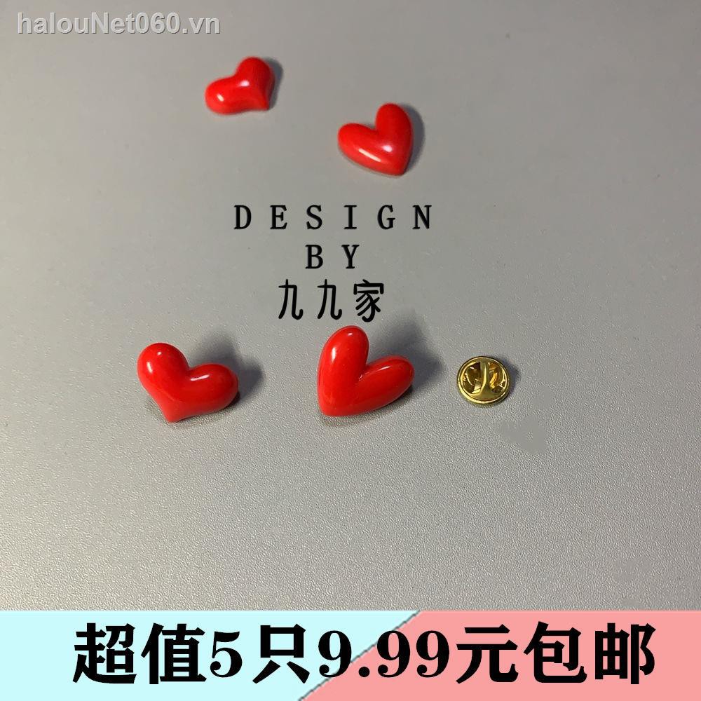 ✿Ready stock✿  Love brooch~Red brooch Heart-shaped peach heart badge Japan and South Korea anti-empty Cardigan collar pin bag decoration