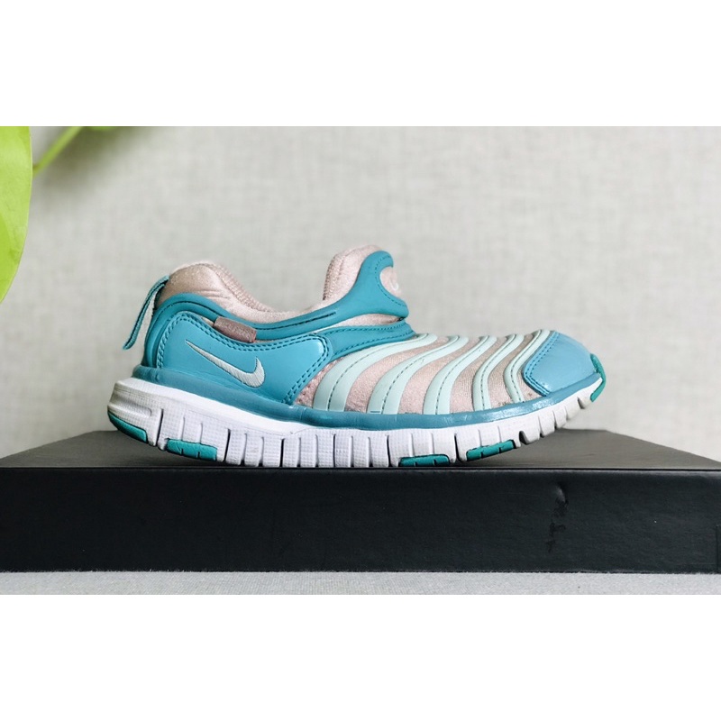 Giày Nike Dynamo Free-size33,5/ size 32/ size 31,5