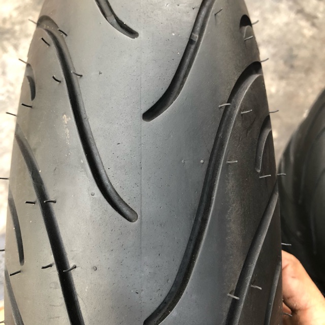 Vỏ michelin 140/70/17