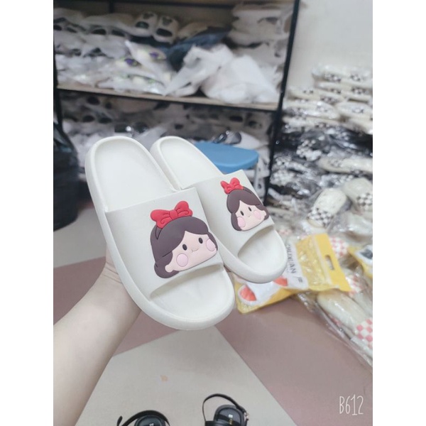 Dép bánh mỳ thời trang IN HÌNH CÔ GÁI siêu dễ thương- 2 màu đen kem- TGSDEPBMY10