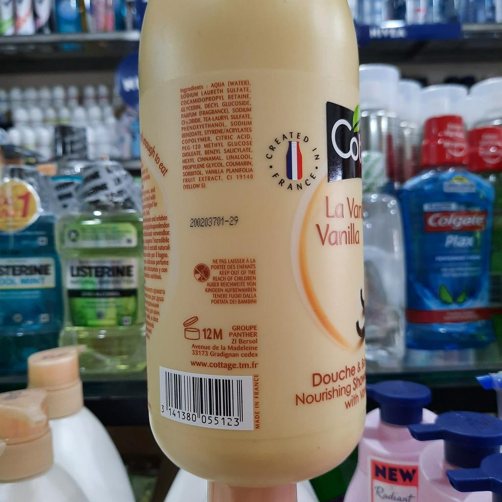 Sữa tắm Cottage 750ml hương vanilla (vàng,nắp nâu)