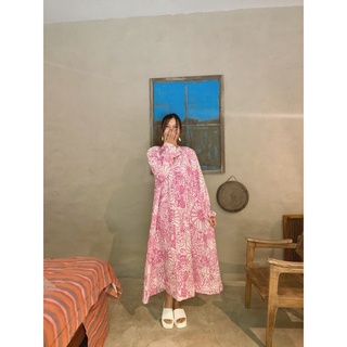 MADAMN - Đầm Hoa BigDress , Form Rộng , Cotton Xốp In Hoạ Tiết Màu Hồng
