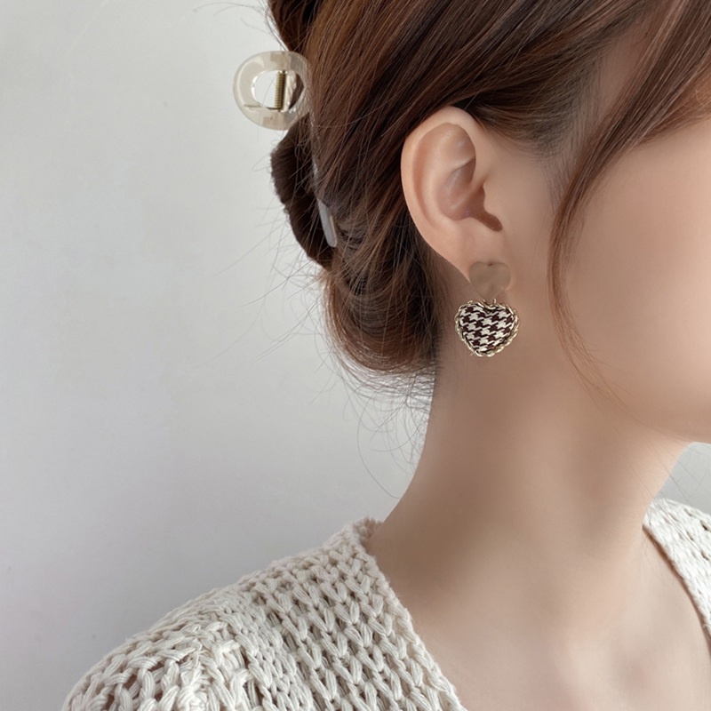 1 đôi bông tai họa tiết răng cưa thời trang cho nữ