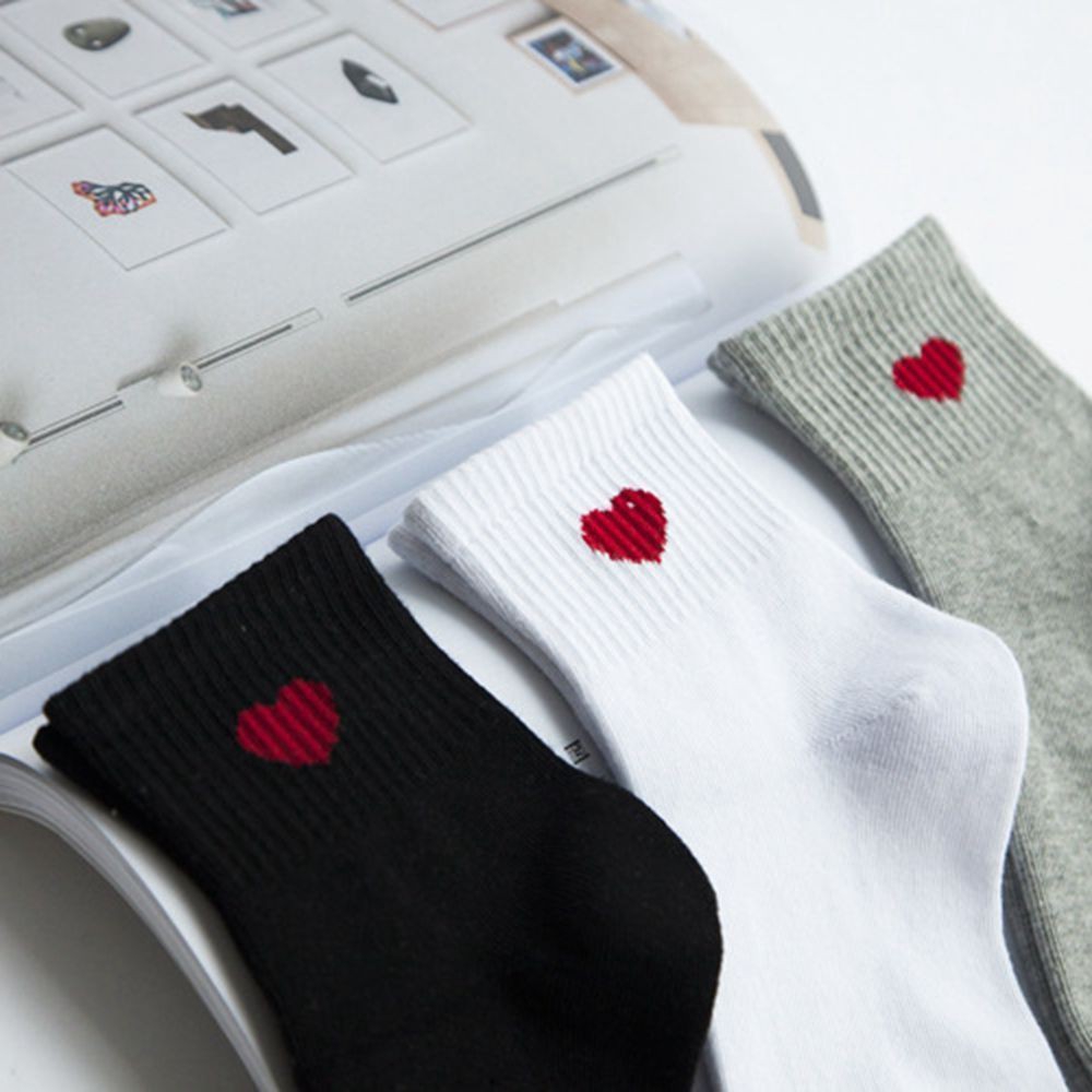 Vớ Nữ Bằng Cotton Mềm Cổ Cao Họa Tiết Trái Tim Chất Lượng Cao