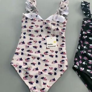 Bikini liền họa tiết