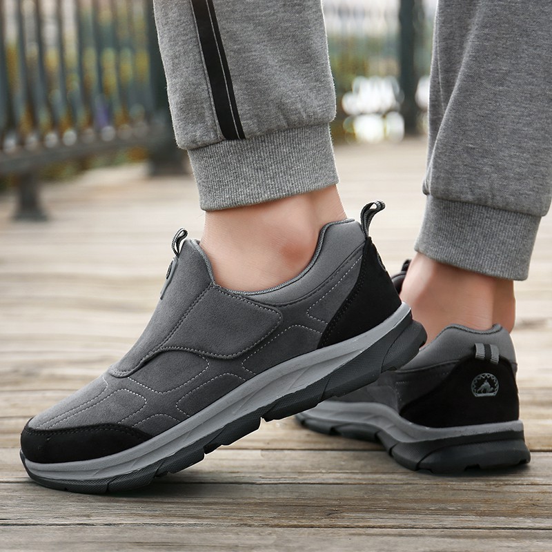High Quality Anti-Slip Mountain Sneakers For Men