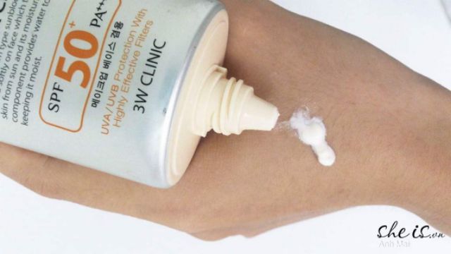 KEM CHỐNG NẮNG 3W Clinic Intensive UV Sunblock Cream SPF 50 PA+++