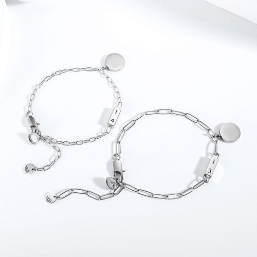 Bộ 2 Lắc Tay Cặp Nam Nữ Titan Ko Đen TT 3250