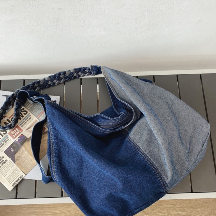 Túi đeo chéo jean denim mix màu độc lạ