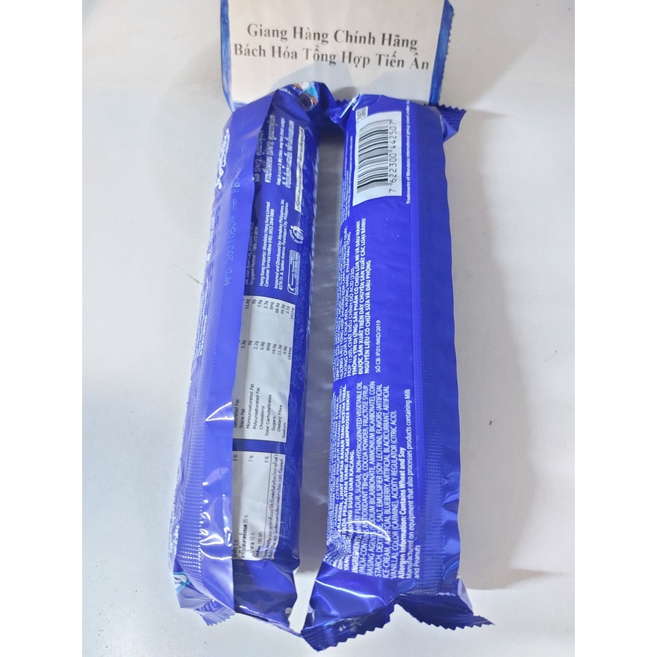 Combo 2 Bánh quy nhân kem vani và kem lạnh Việt Quất Oreo gói 133g