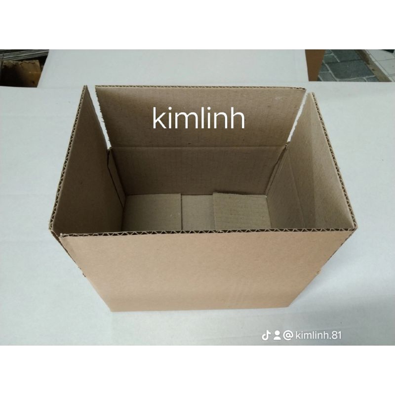 hộp giấy sie 18x8x6 ( 100 hộp giấy carton mặt trong và ngoài màu nâu)