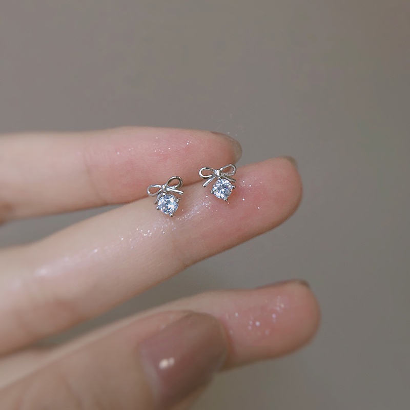 Khuyên Tai Hình Nơ Đính Đá Bằng Thép Titanium Mạ Vàng Bạc Thời Trang Cho Nữ