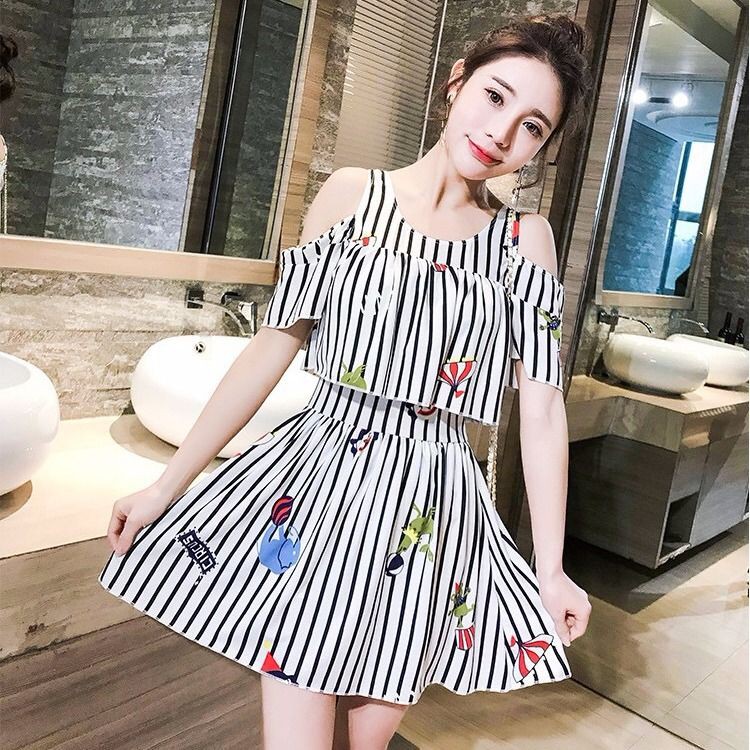 Tủ đựng & Hộp lưu trữÁo tắm mảnh nước nóng màu đỏ xẻ tà kiểu mới | BigBuy360 - bigbuy360.vn