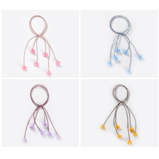 Cột tóc hoa tulip rơi