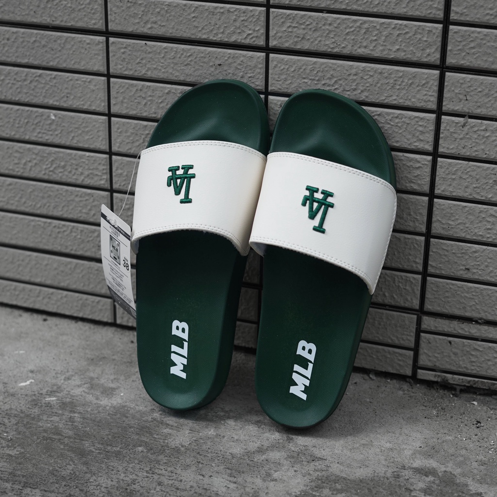 Dép quai ngang MLB chữ thêu mang êm chân, đế bền, không trơn trượt, không thấm nước, thấm hút mồ hôi tốt