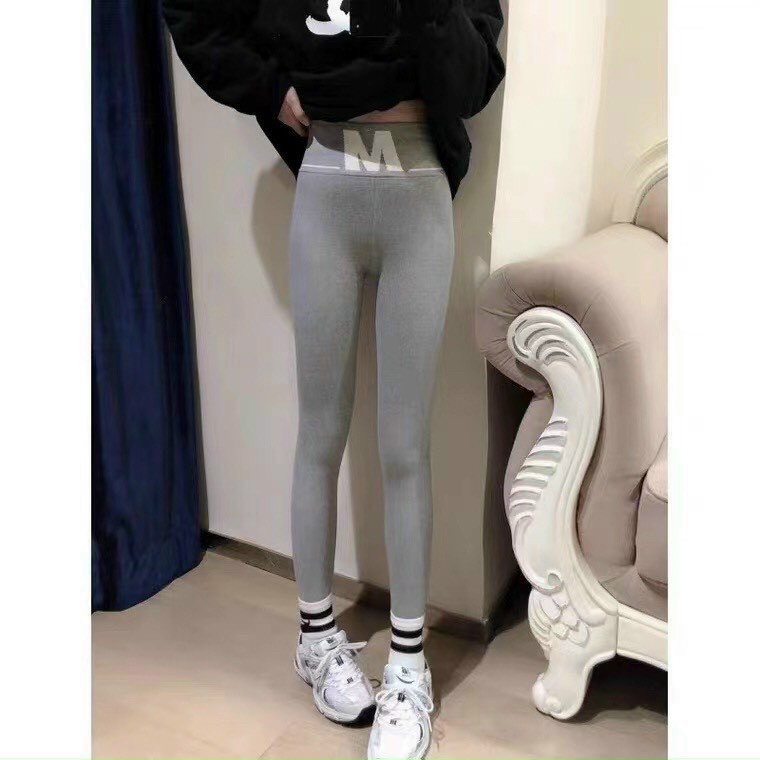 Quần legging gân tăm cạp cao chữ M