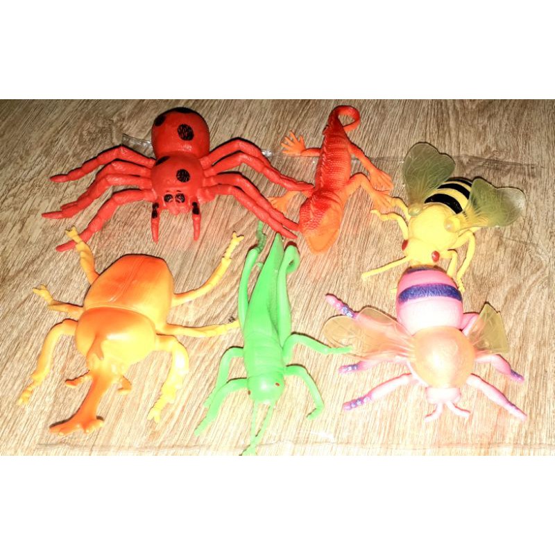 Sét 6 mô hình côn trùng bằng nhựa cứng rất đẹp